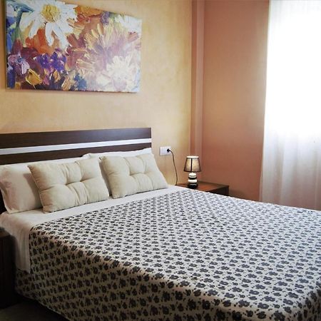 Amplio Piso 8 Mts Mezquita - Wifi - A/C - Parking Córdoba Eksteriør bilde