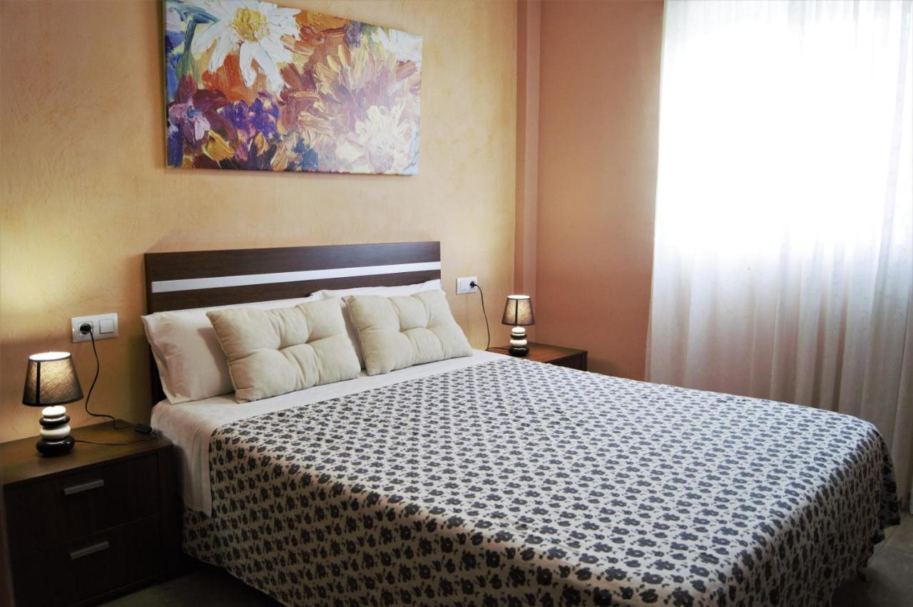 Amplio Piso 8 Mts Mezquita - Wifi - A/C - Parking Córdoba Eksteriør bilde