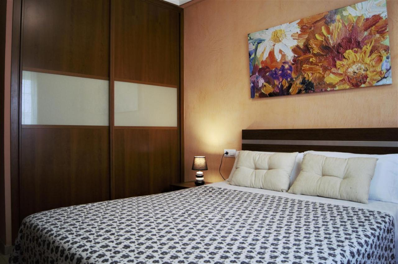 Amplio Piso 8 Mts Mezquita - Wifi - A/C - Parking Córdoba Eksteriør bilde